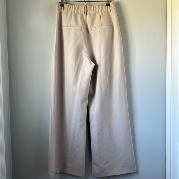 Abercrombie & Fitch Wide High Rise Wide Leg Trouser - Picture 6 of 7